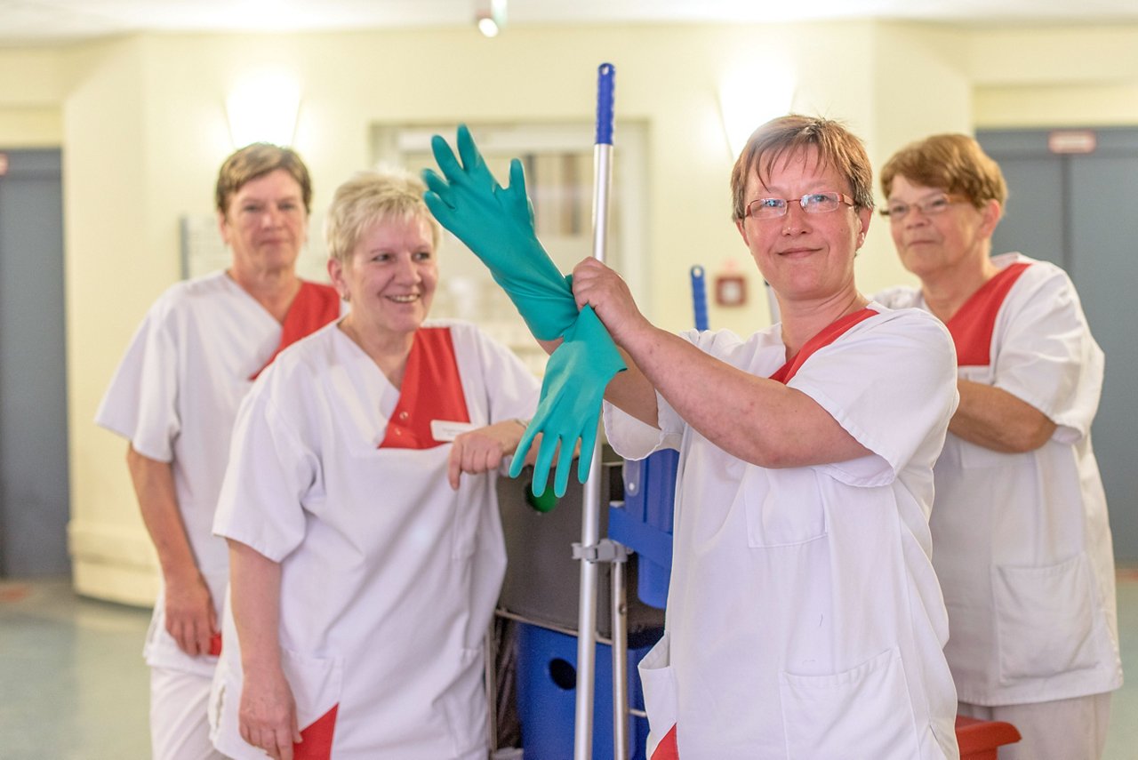 Reinigungsteam in der Helios Klinik Leezen