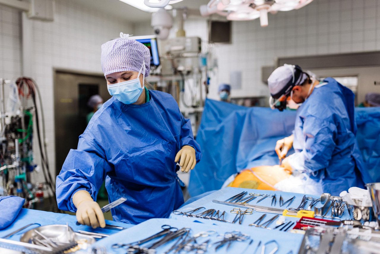 OTA Instrumententisch