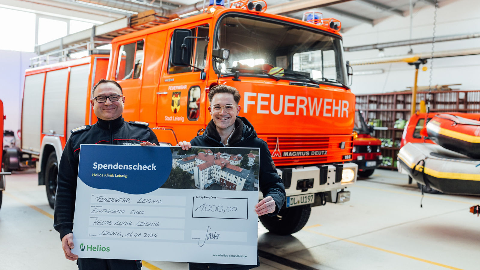 Spendenübergabe Helios Klinik Leisnig an ortsansässige Feuerwehr