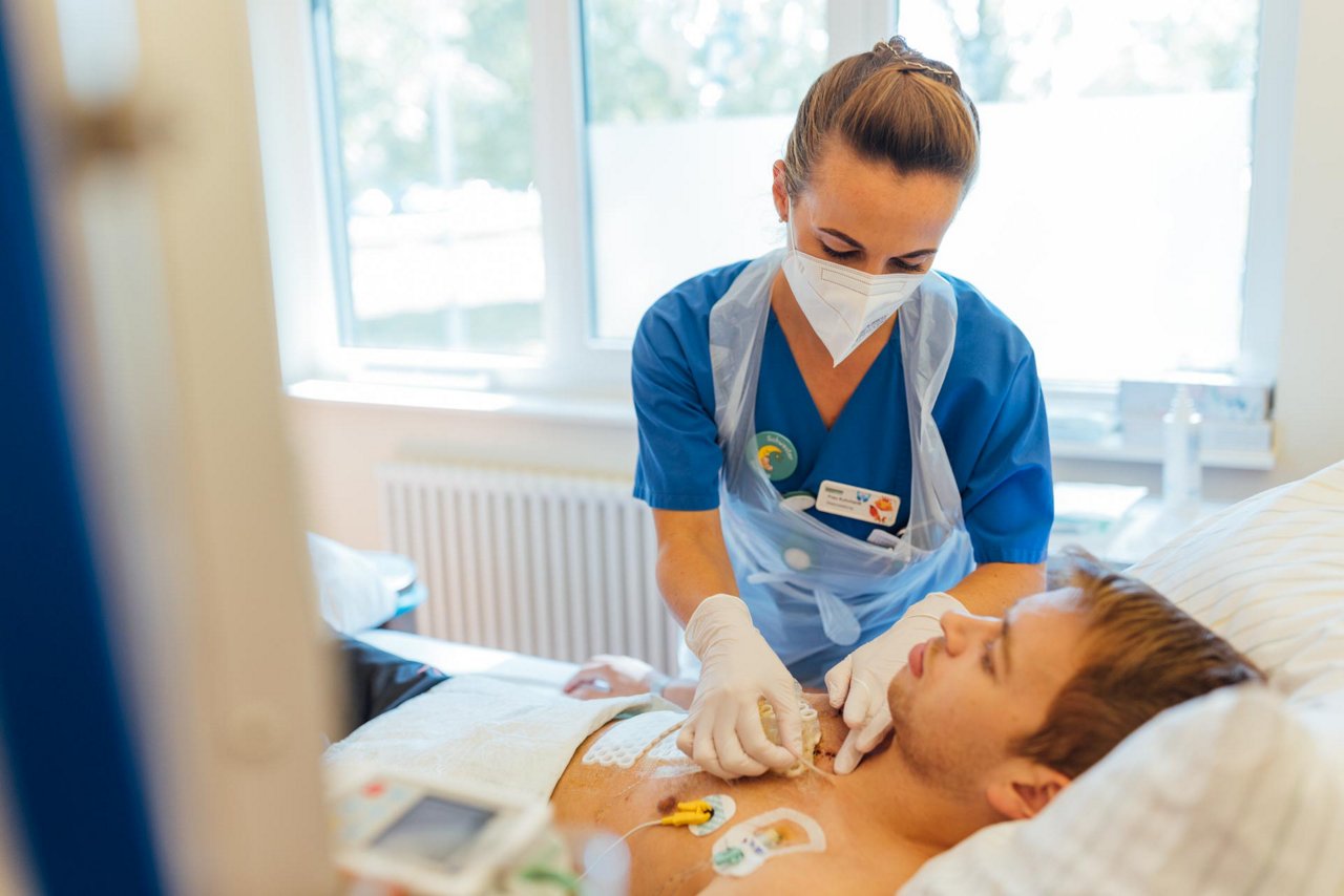 EMAH Zentrum Herzzentrum Leipzig Patientenbett