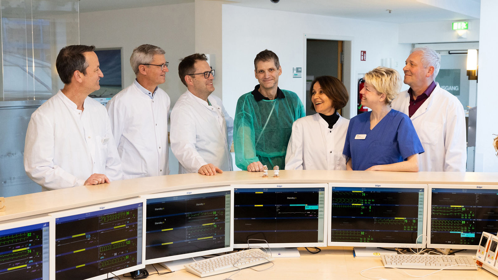 Lungentransplantationteam vom Herzzentrum Leipzig und dem Universitätsklinikum Leipzig mit Patient Andreas Pachan