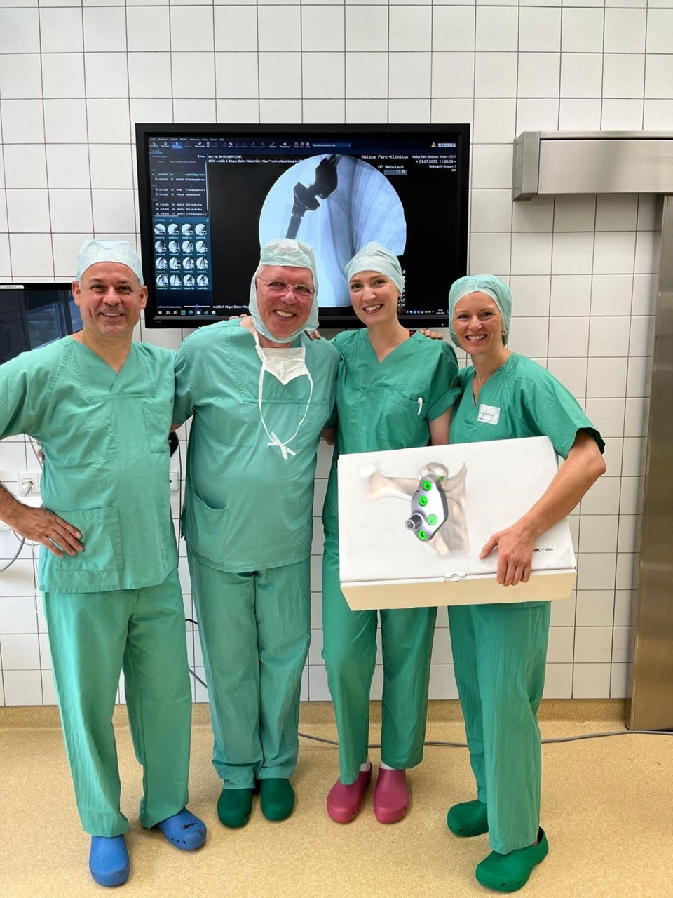 Helios Park-Klinikum Leipzig implantiert 50. patientenindividuelle Schulterendoprothese
