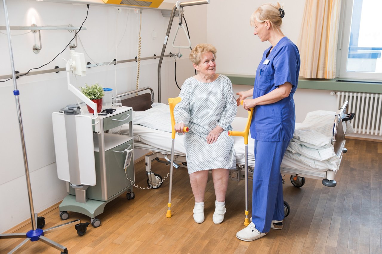 Helios Park-Klinikum Endoprothetik Patientenbett