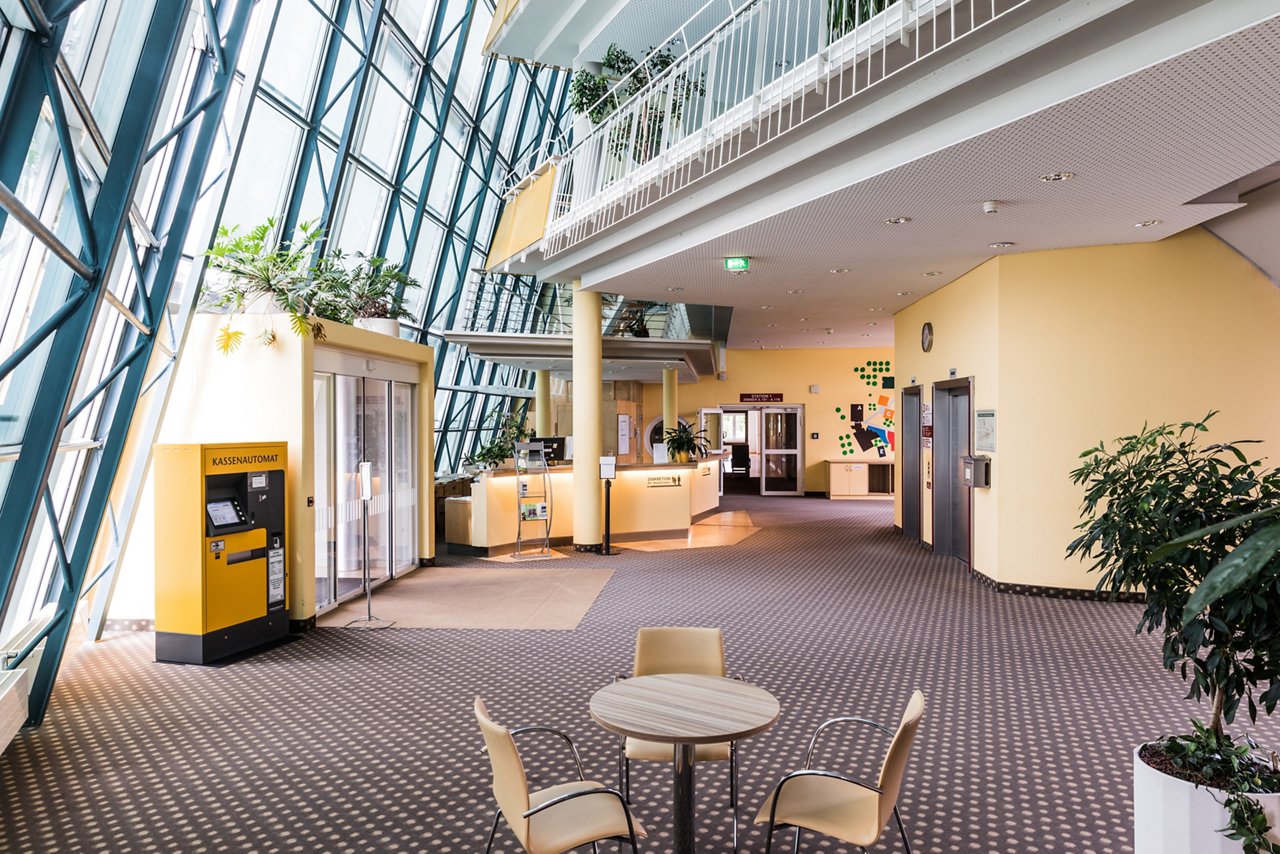 Helios Park-Klinikum Soteria Suchtklinik Foyer