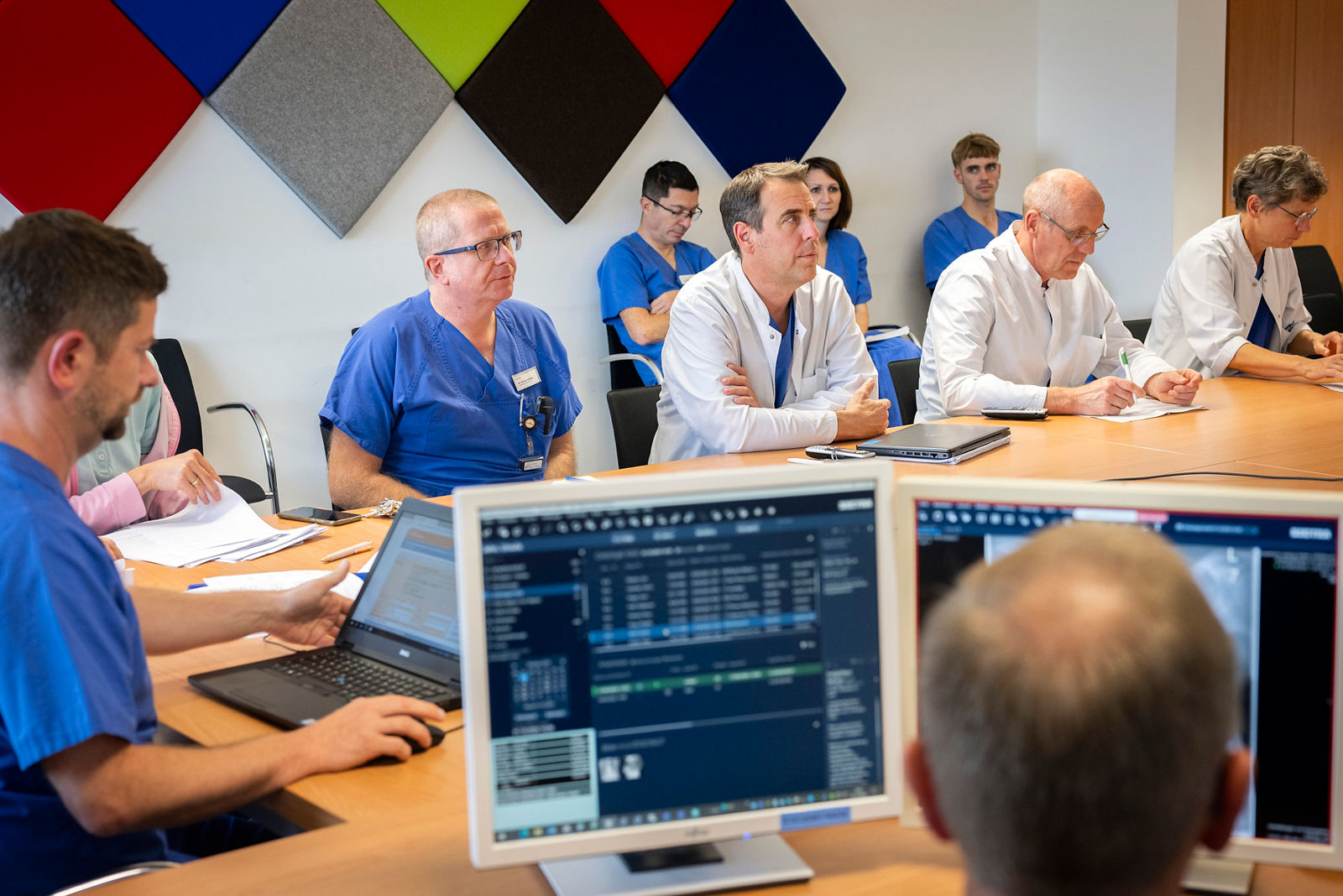 Gemeinsam einzigartig: Weltkrebstag 2025 stellt individuelles Krankheitserleben in den Fokus