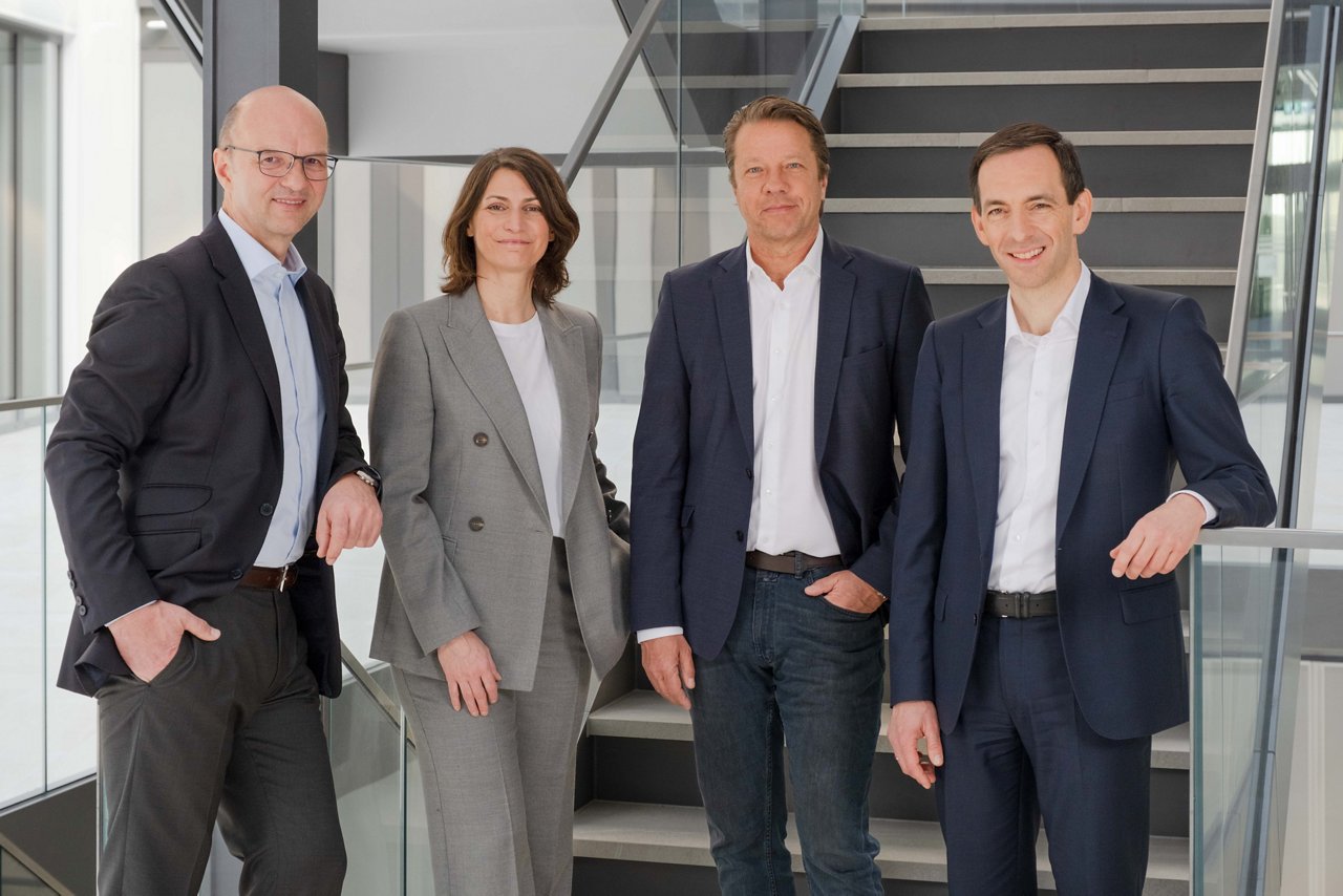 Gruppenbild der Geschäftsführung - von links Martin Klein, Dr. Elke Frank, Robert Möller, Dr. med. Christian Pawlu