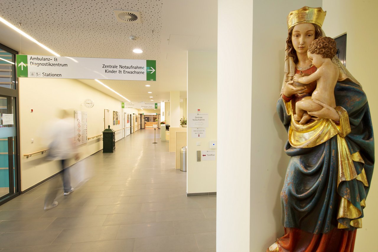Eingangsbereich Helios Mariahilf Klinik Hamburg