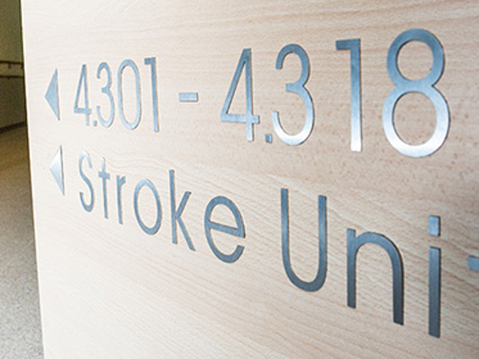 Neuer Chefarzt am Helios Klinikum Gotha:  dr. Med. (Univ. Pristina) Flokart Smajli übernimmt die Leitung der Klinik für Neurologie 