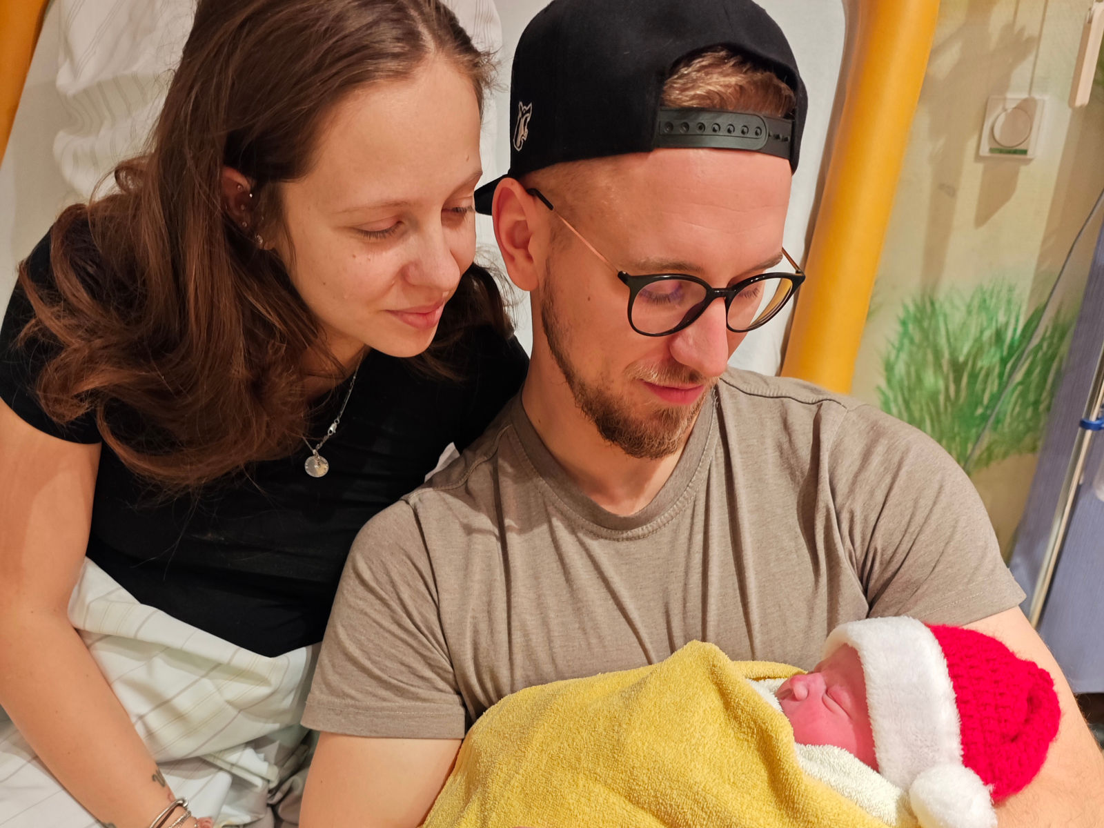 Weihnachtsbabys 2025 – Glückliche Ankünfte an Heiligabend