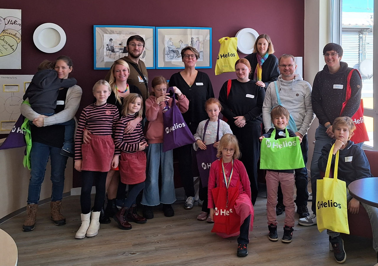 Besuch in der Helios Klinik Müllheim: Familien mit gehörlosen und hörgeschädigten Mitgliedern entdecken den Krankenhausalltag