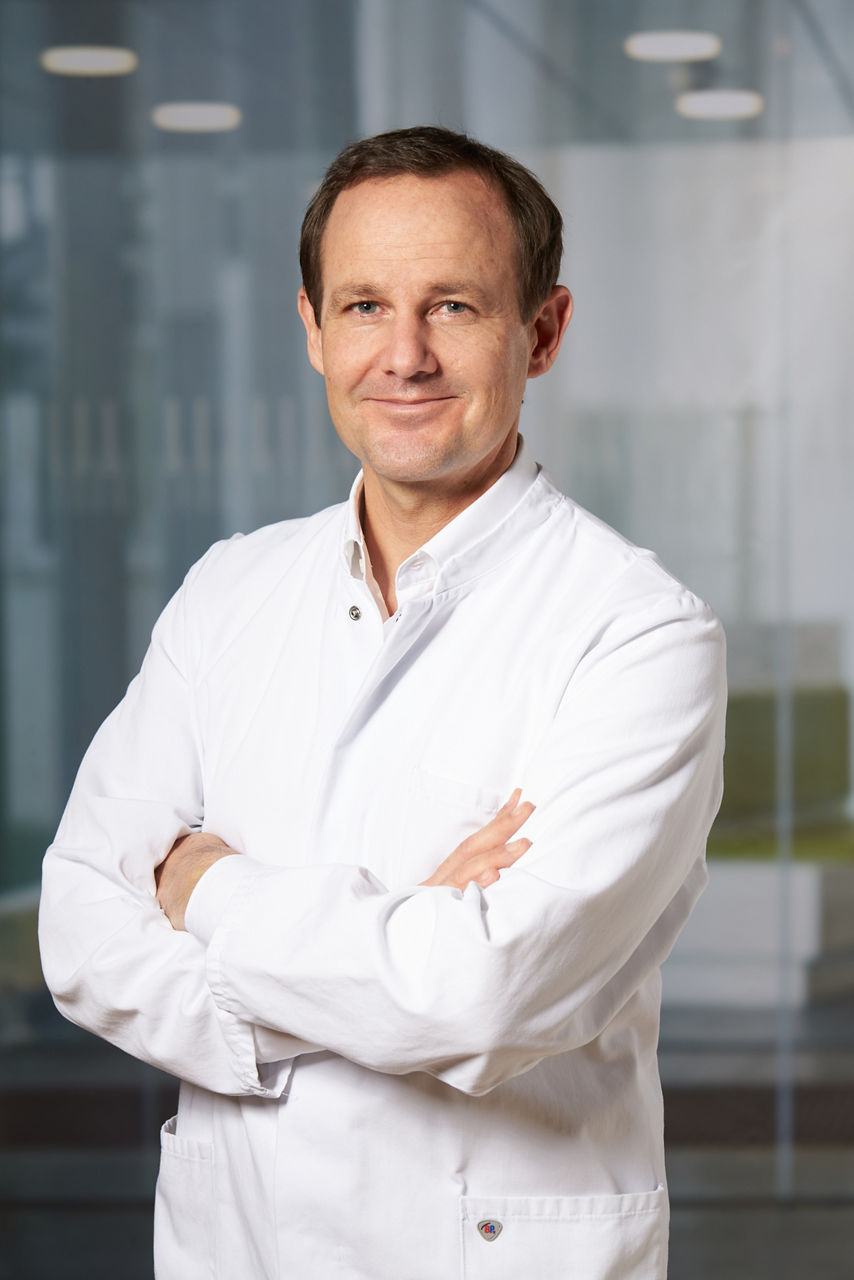 Professortitel für den Chefarzt der Handchirurgie am Helios Klinikum München West