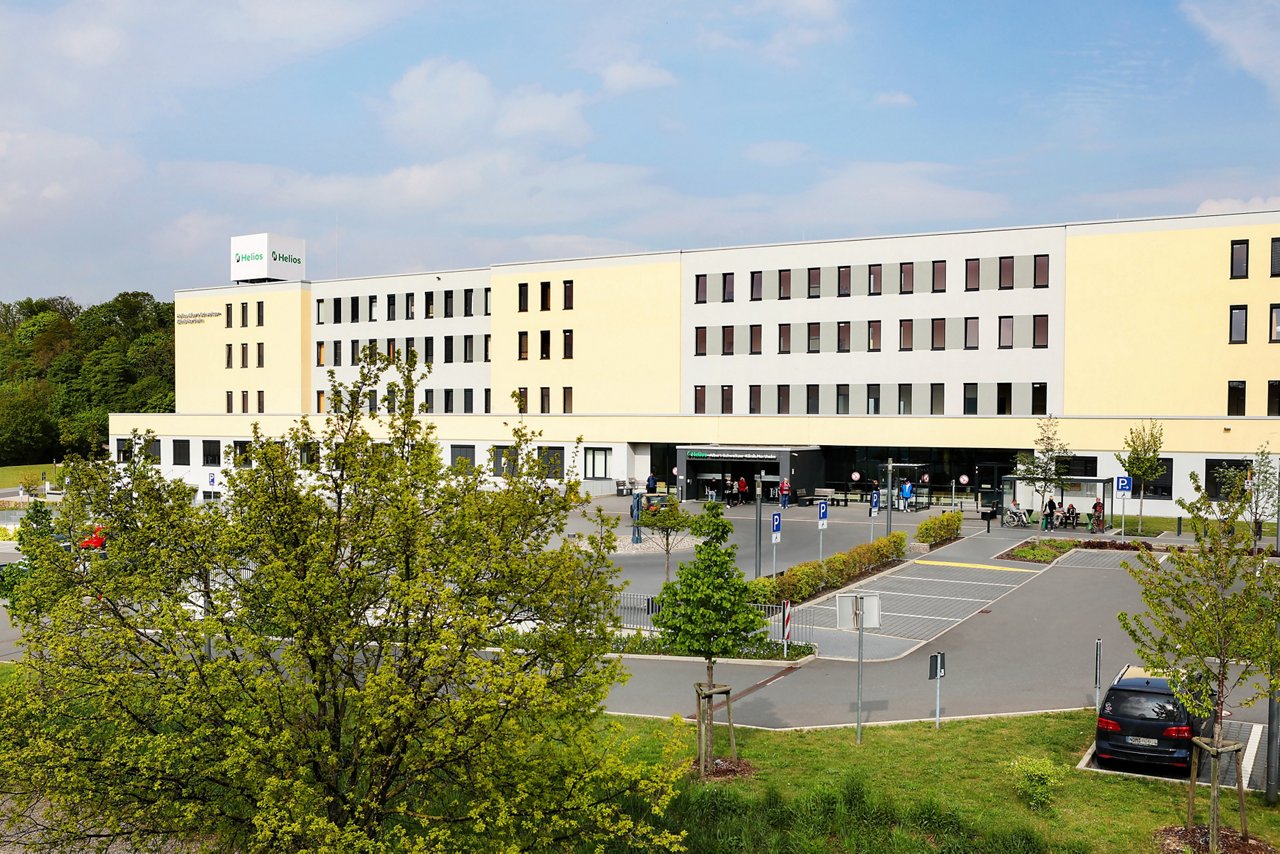 Klinikansicht Northeim mit Eingangsbereich
