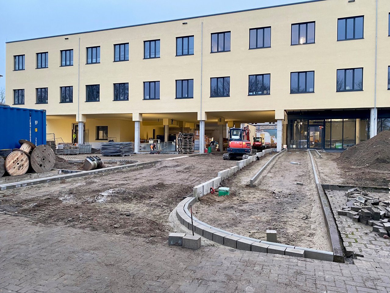 Erweiterungsbau Lieferantenweg Baustelle