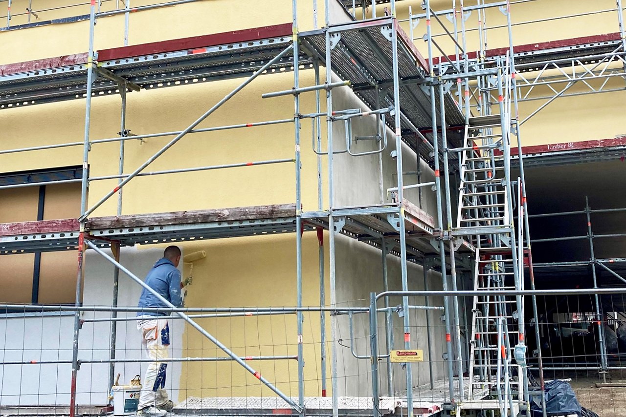 Fassade des Erweiterungsbaus wird gestrichen 
