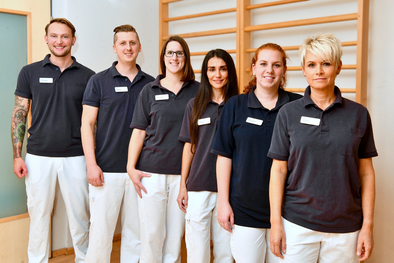 Gruppenfoto des Teams Therapeutischer Dienst, Physiotherapie, Ergotherapie, Logopädie