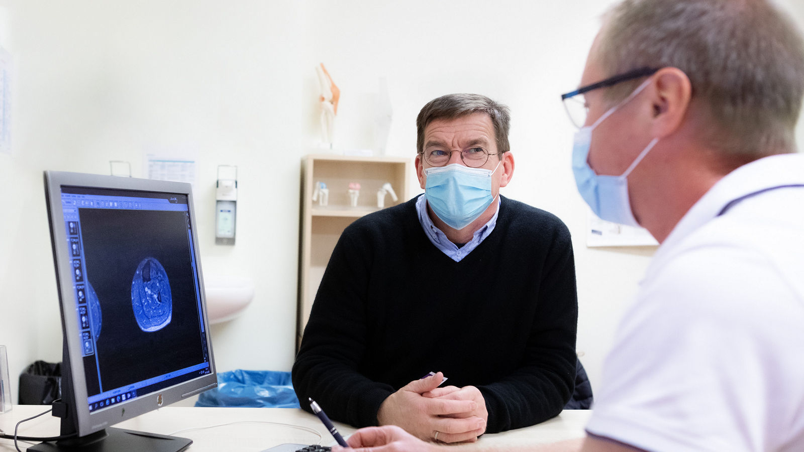 Thomas Heinze mit seinem Arzt Dr. Tunn