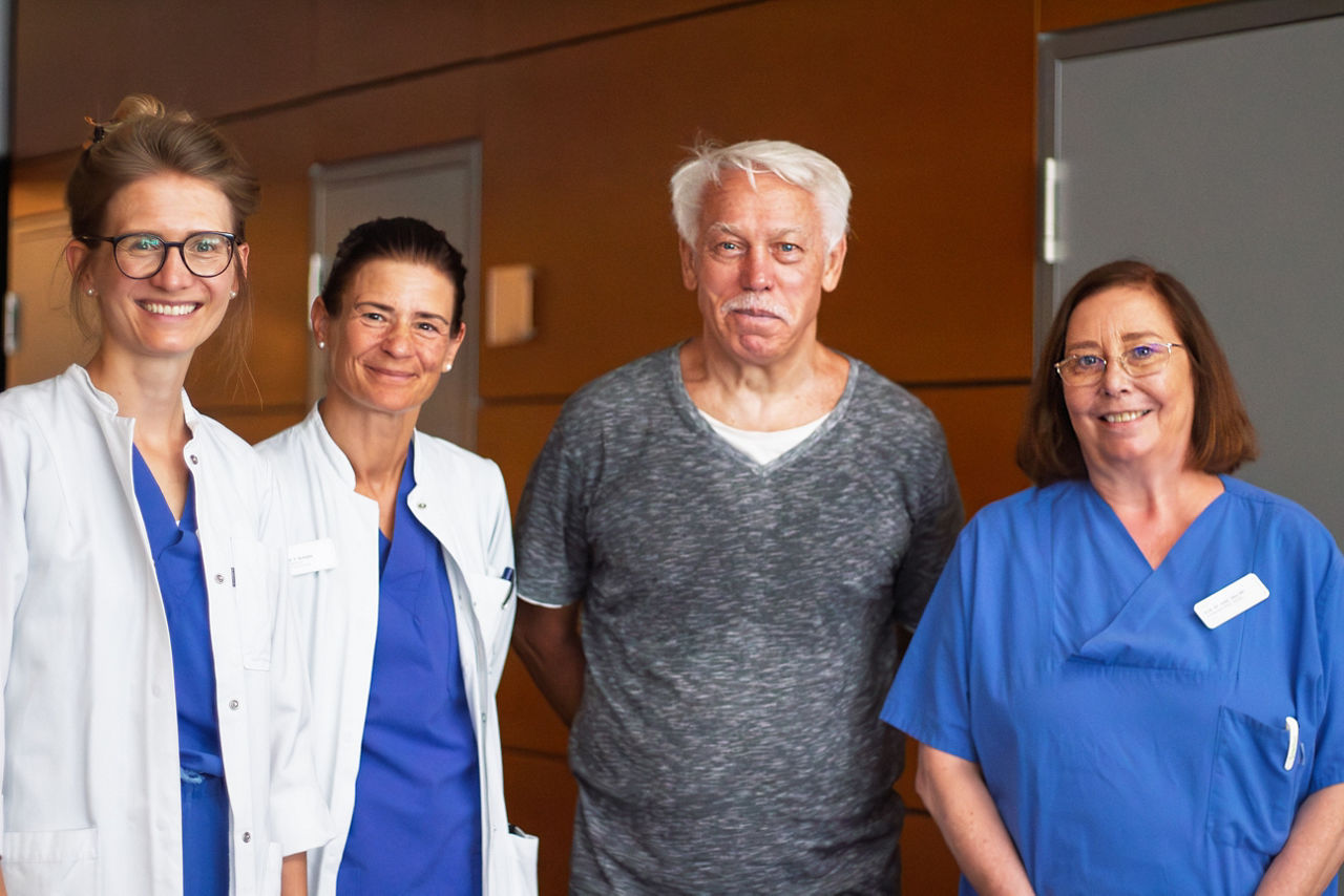 Lebensbedrohliche Herzrhythmusstörung: Wenn ein Rettungsschwimmer selbst Hilfe braucht