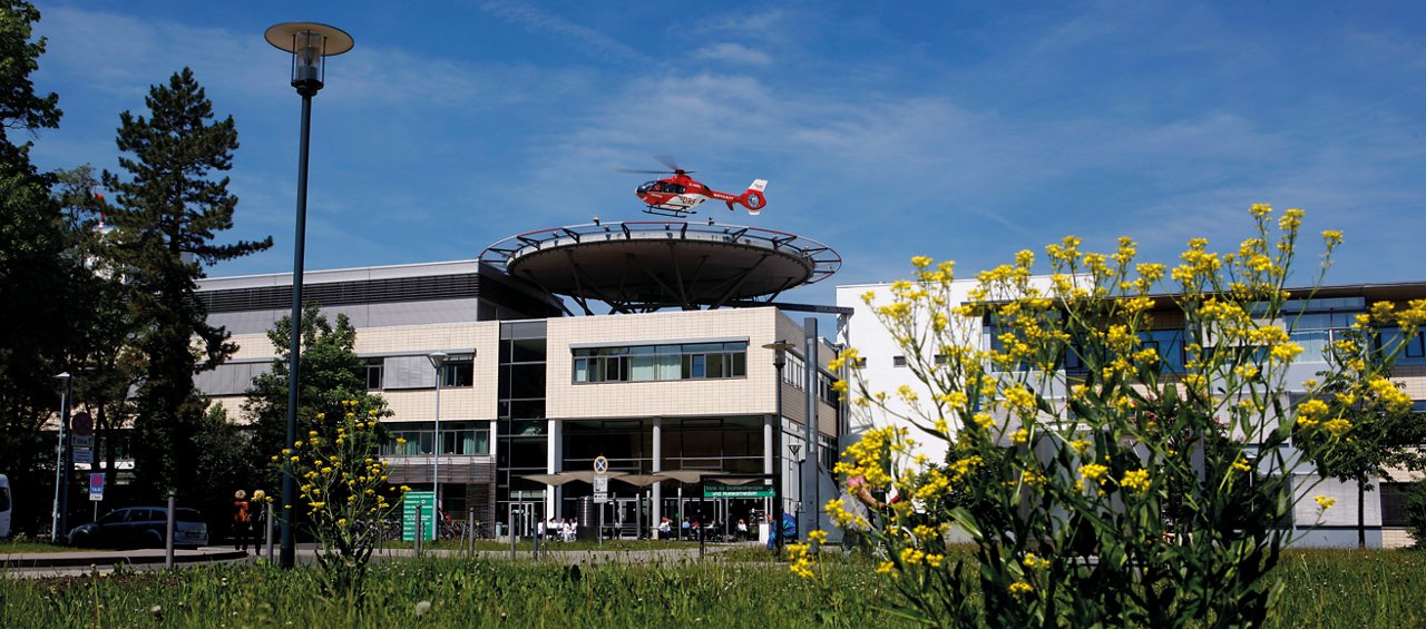Erfurt , 140512 , Aussenansichten Klinikum 

Foto:Helios Klinikum/Bild13/Christian Fischer

-----------------------------------------------------------------------------------------------

