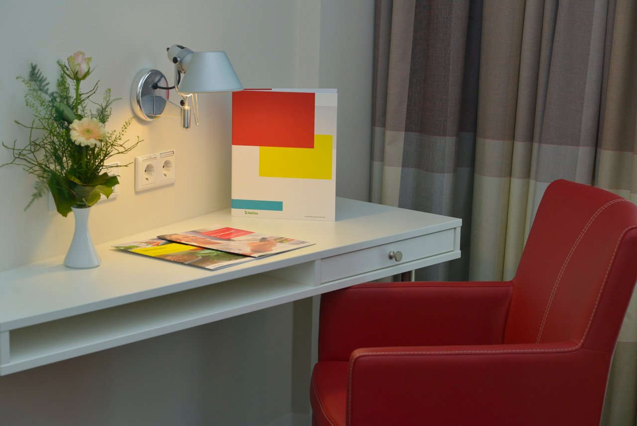 Privatklinik Niederberg Zimmer Sessel