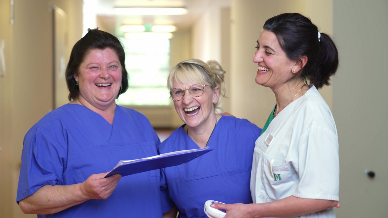 Gemeinsames Lachen im Pflegeteam in Rottweil