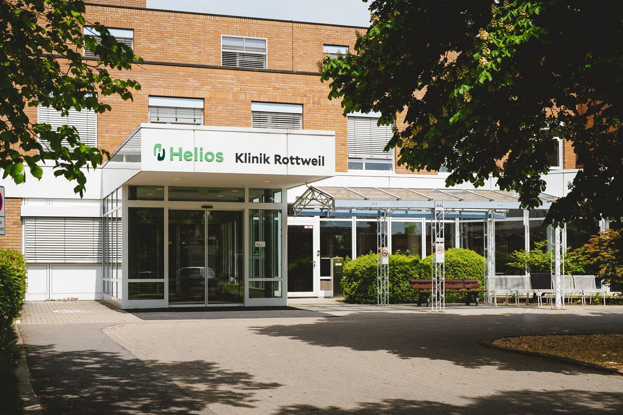 Eingangsbereich -  Klinik Rottweil Außenanasicht