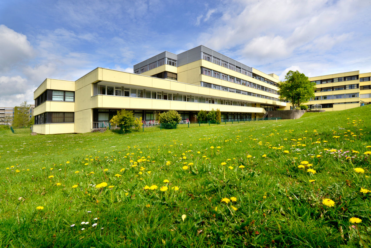 Helios Klinikum führt schrankenloses Parksystem ein   