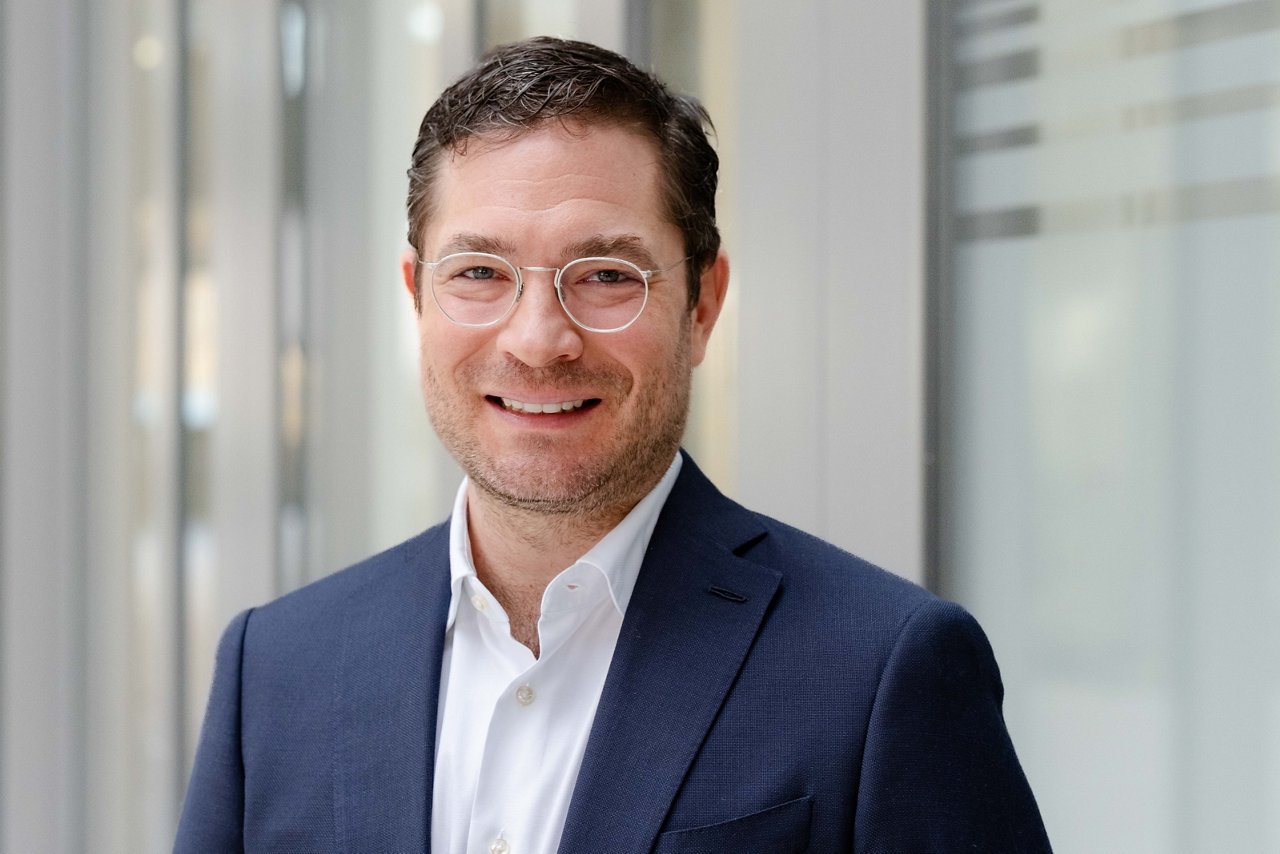 Porträt von Prof. Dr. Sebastian Heumüller