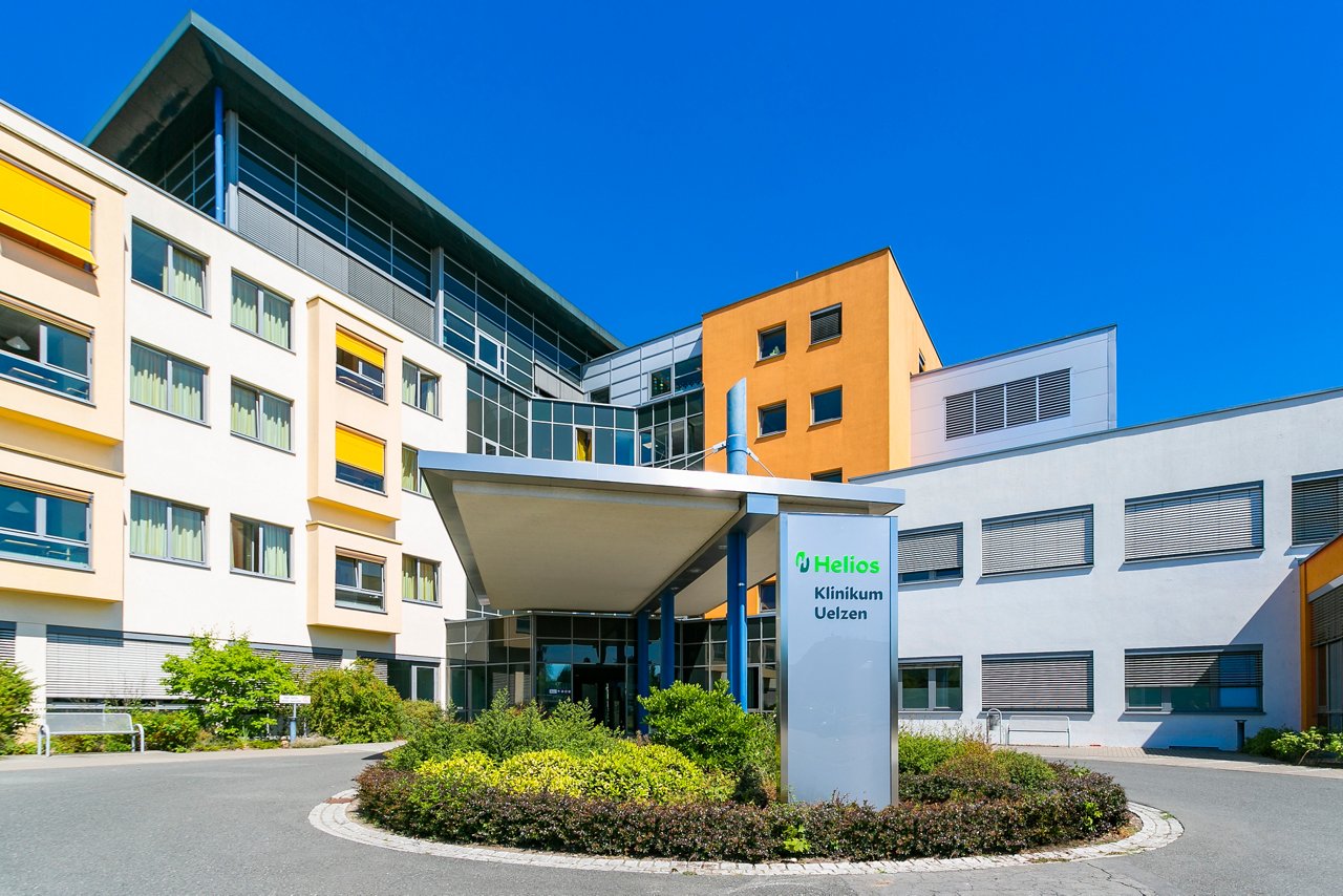 Außenaufnahme des Helios Klinikums Uelzen