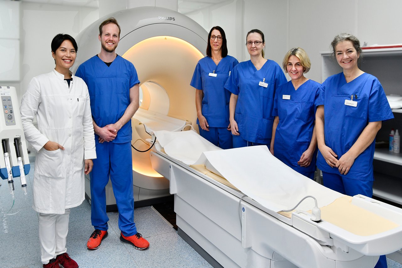 Helios Universitätsklinikum Wuppertal:  Herzzentrum - MRT-Team, 1.2023