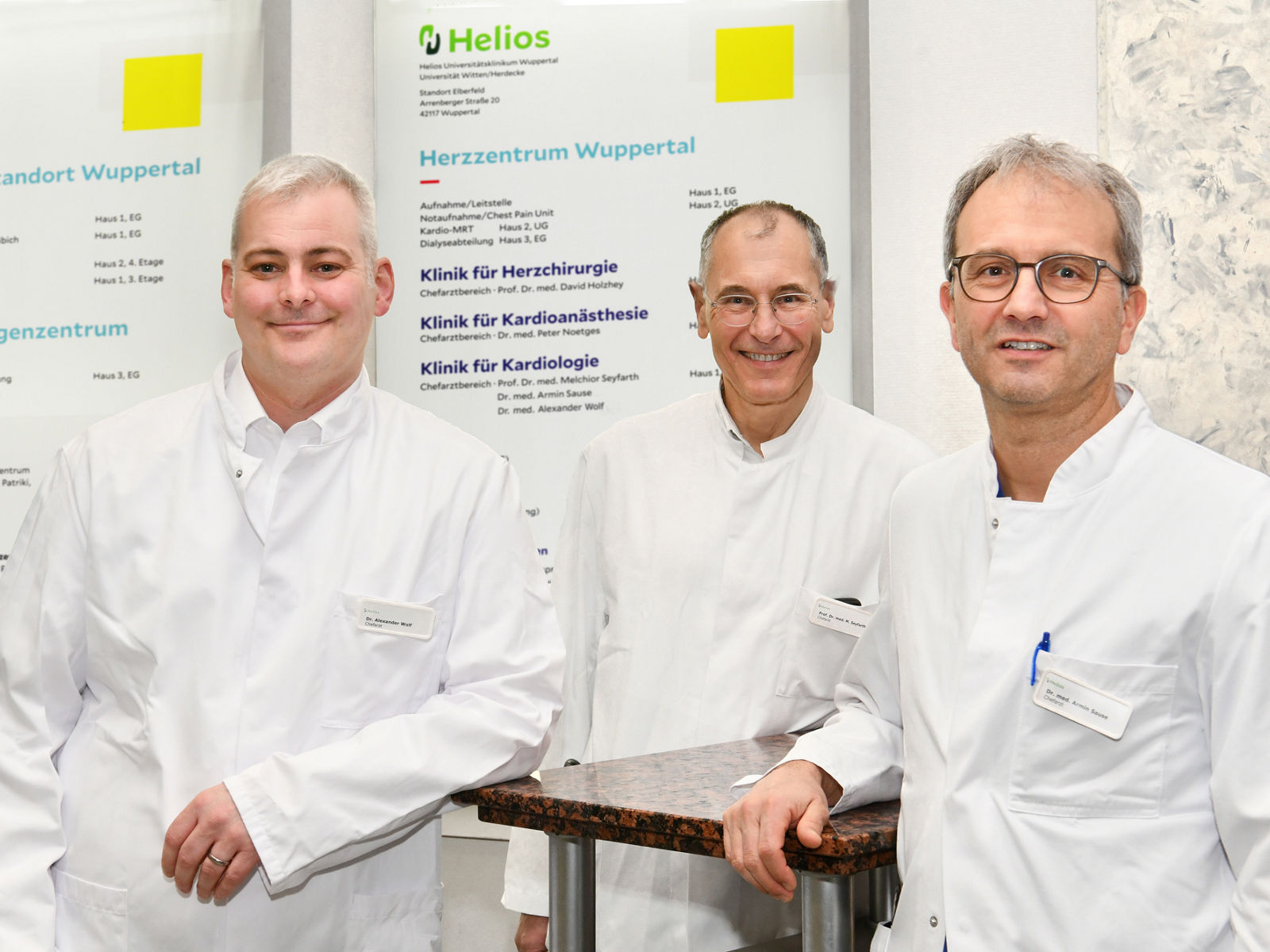 Das Chefarzttrio der Kardiologie im Helios Herzzentrum Wuppertal:  (v.l.) Dr. Wolf, Prof. Seyfarth, Dr. Sause