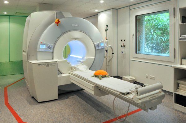 HELIOS Klinikum Wuppertal

Klinik für diagnostische und interventionelle Radiologie

3.2012