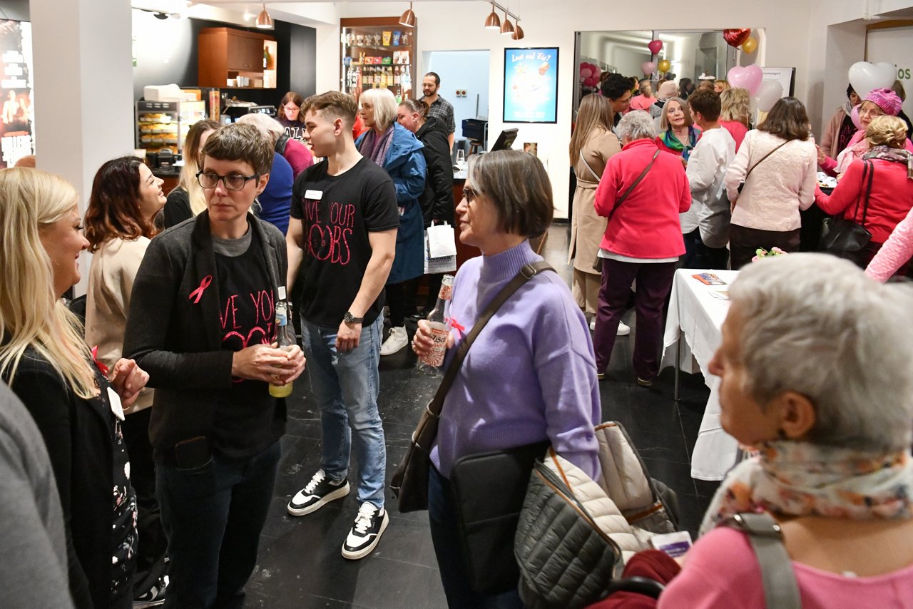 Helios Universitätsklinikum Wuppertal: Pinktober, Rex Kino, 25.10.2023