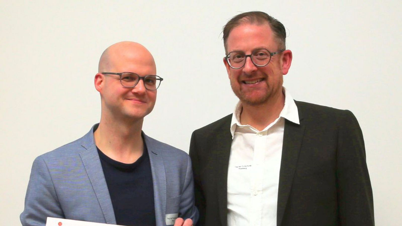 Foto Preisverleihung Dr. Weil & Prof. Postberg - 1