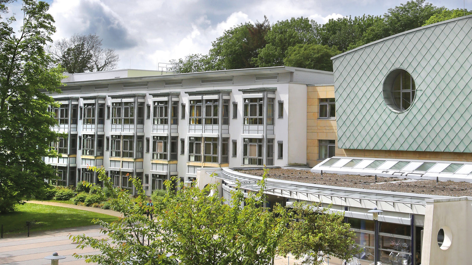 Neue Besuchsregelungen in der Helios Bördeklinik
