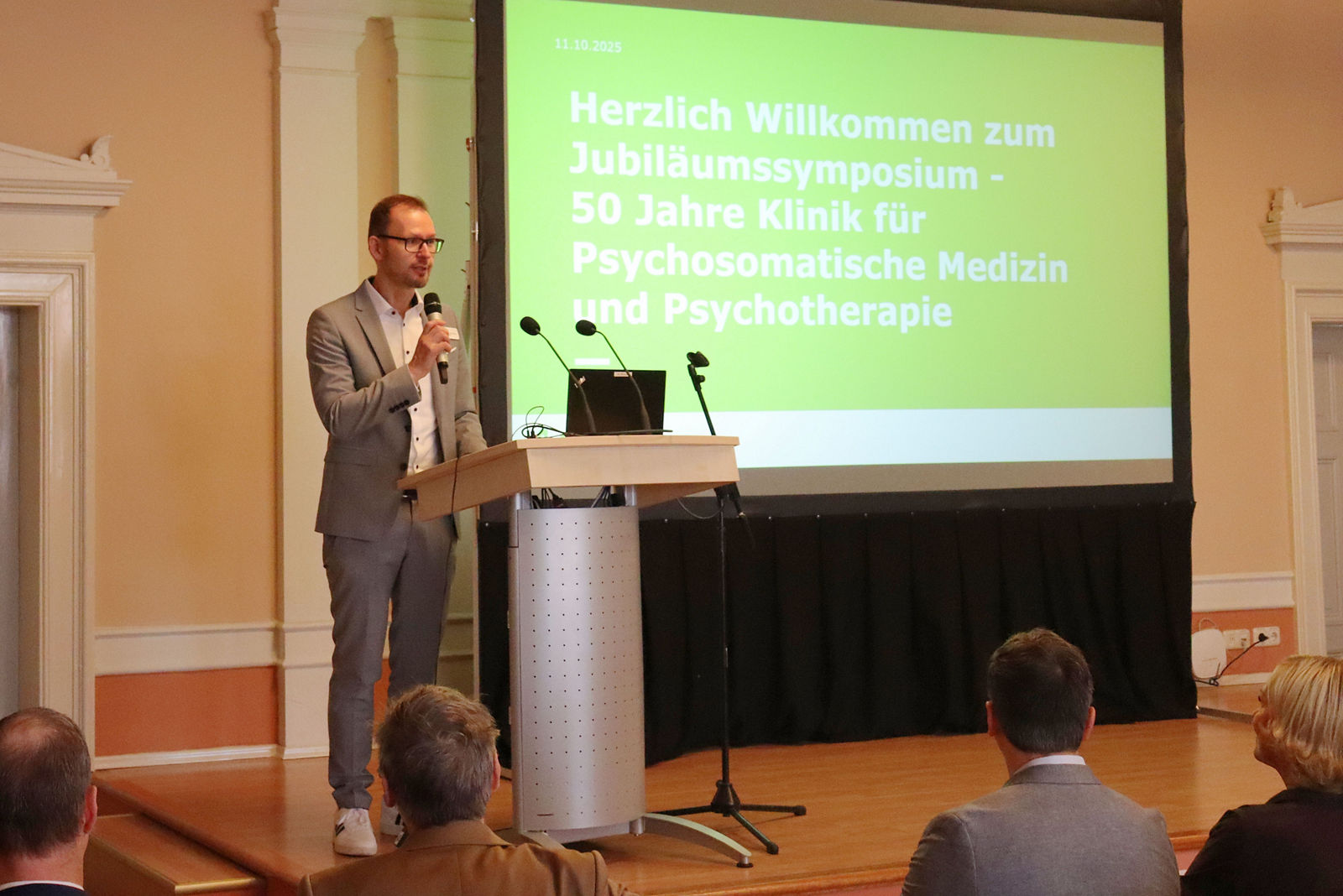 50 Jahre Klinik für Psychosomatische Medizin und Psychotherapie – Ein halbes Jahrhundert für die Gesundheit