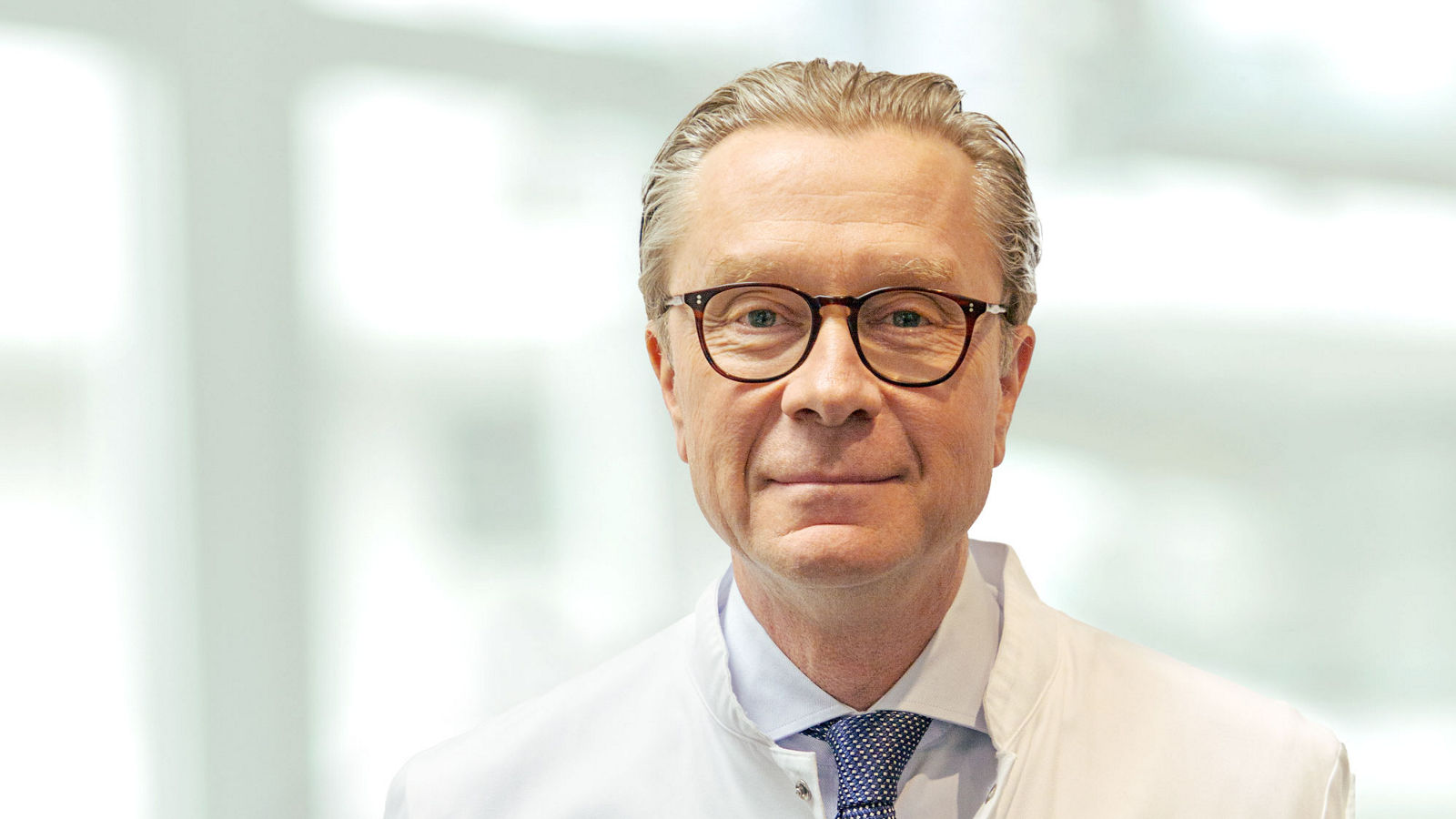 Prof. Dr. Michael Stumpf wird neuer Ärztlicher Direktor der Helios HSK Wiesbaden