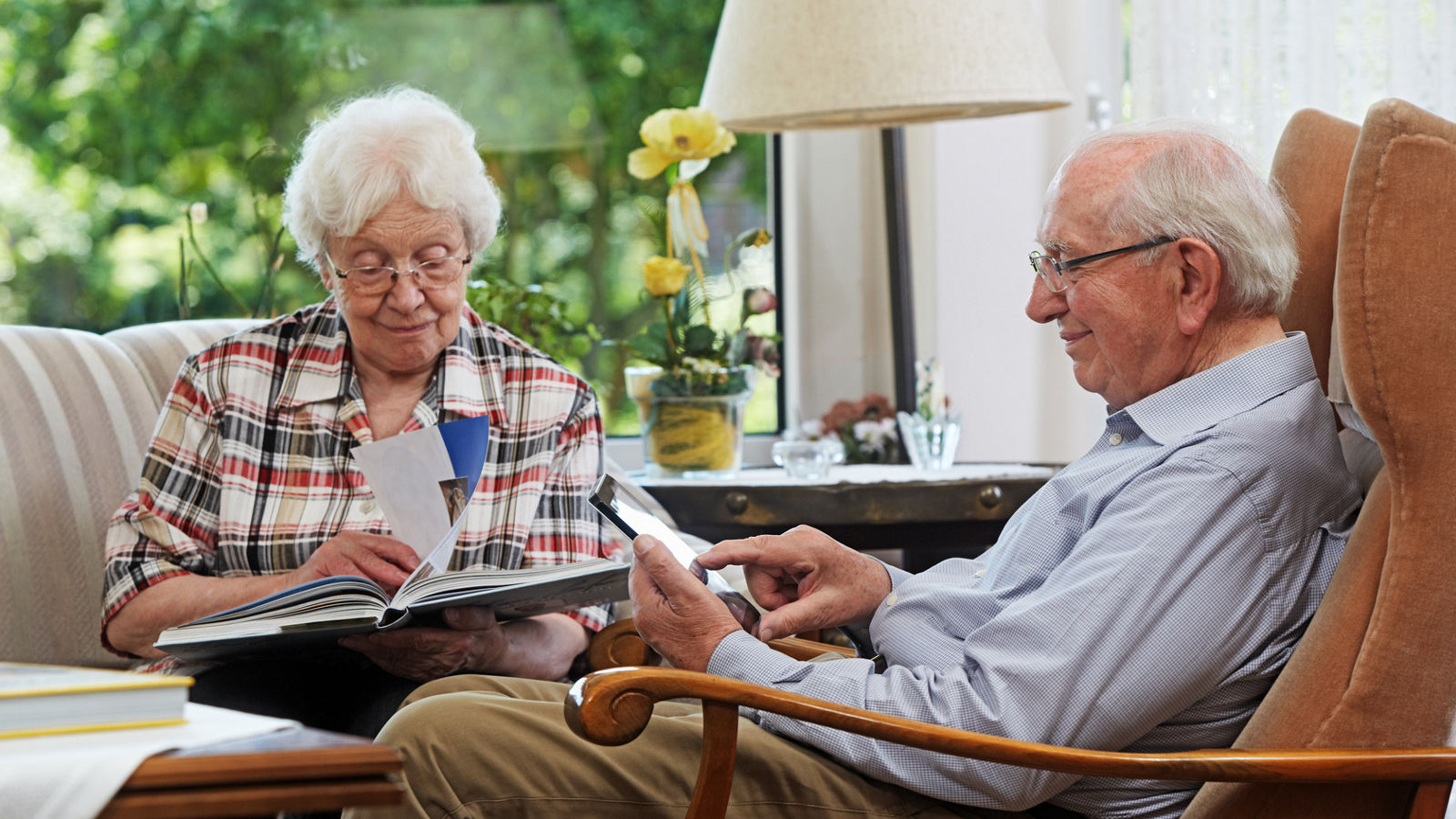 Senior couple, reading