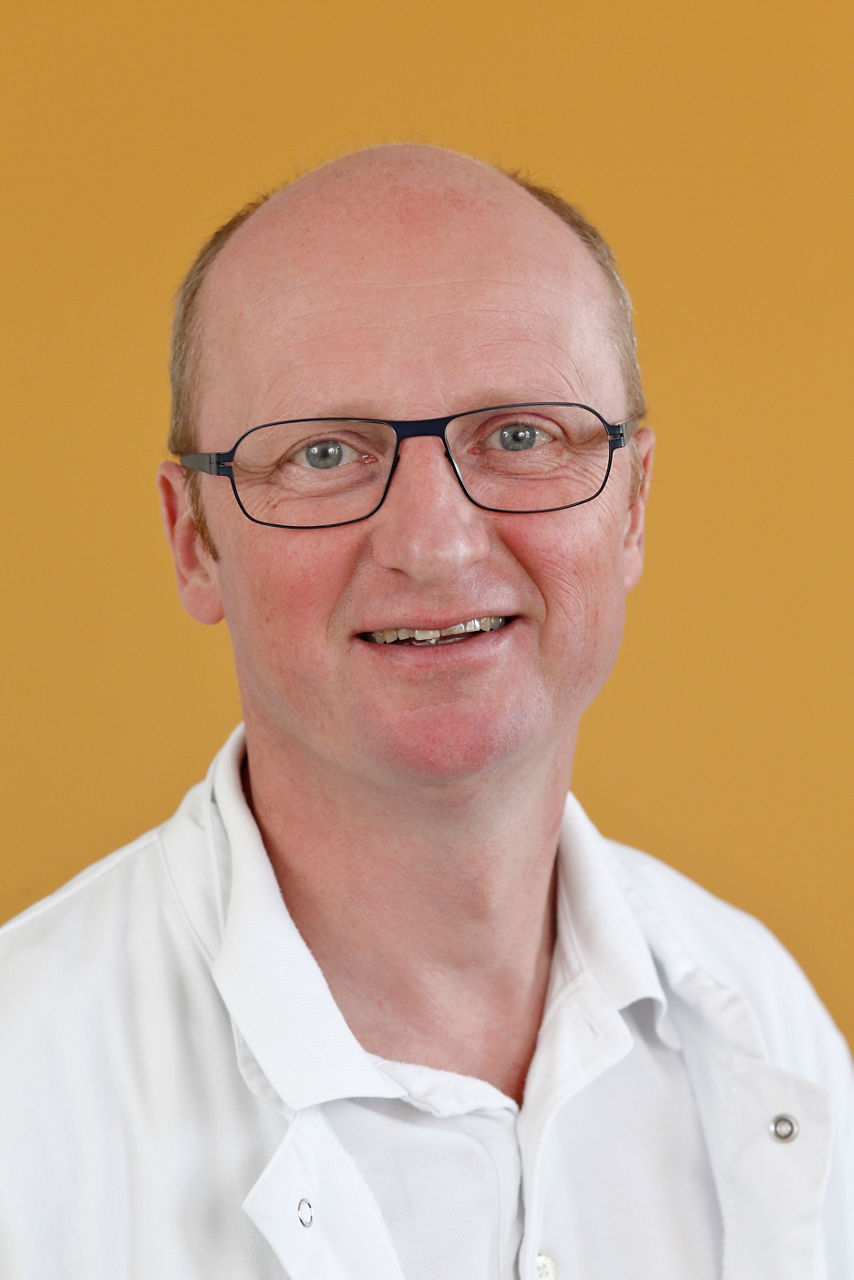 Dr. med. Oliver Schuster