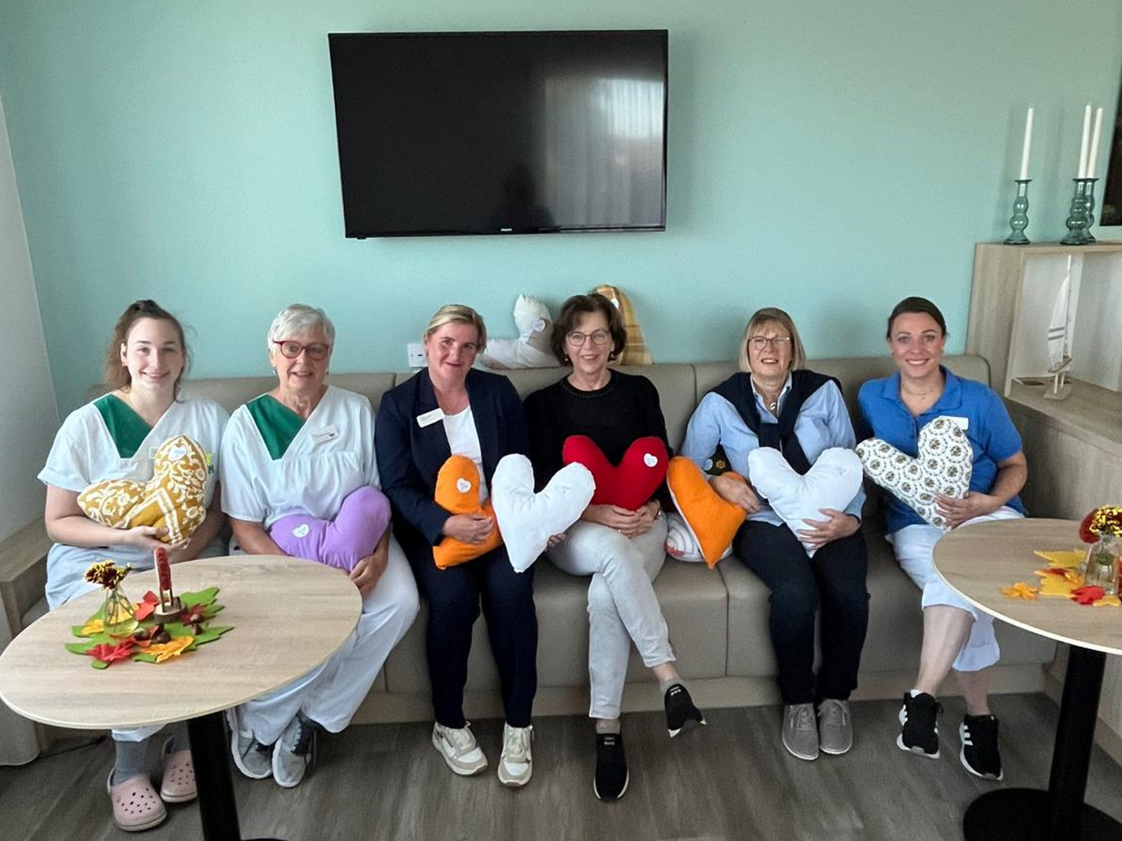 Ein Herzensprojekt mit Wirkung: 1000 Herzkissen für Palliativpatienten