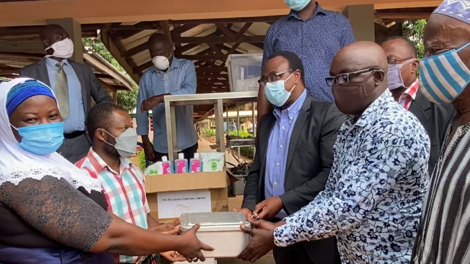 Helios Klinik Attendorn stiftet chirurgisches Instrumentarium für ländliches Krankenhaus in Ghana 