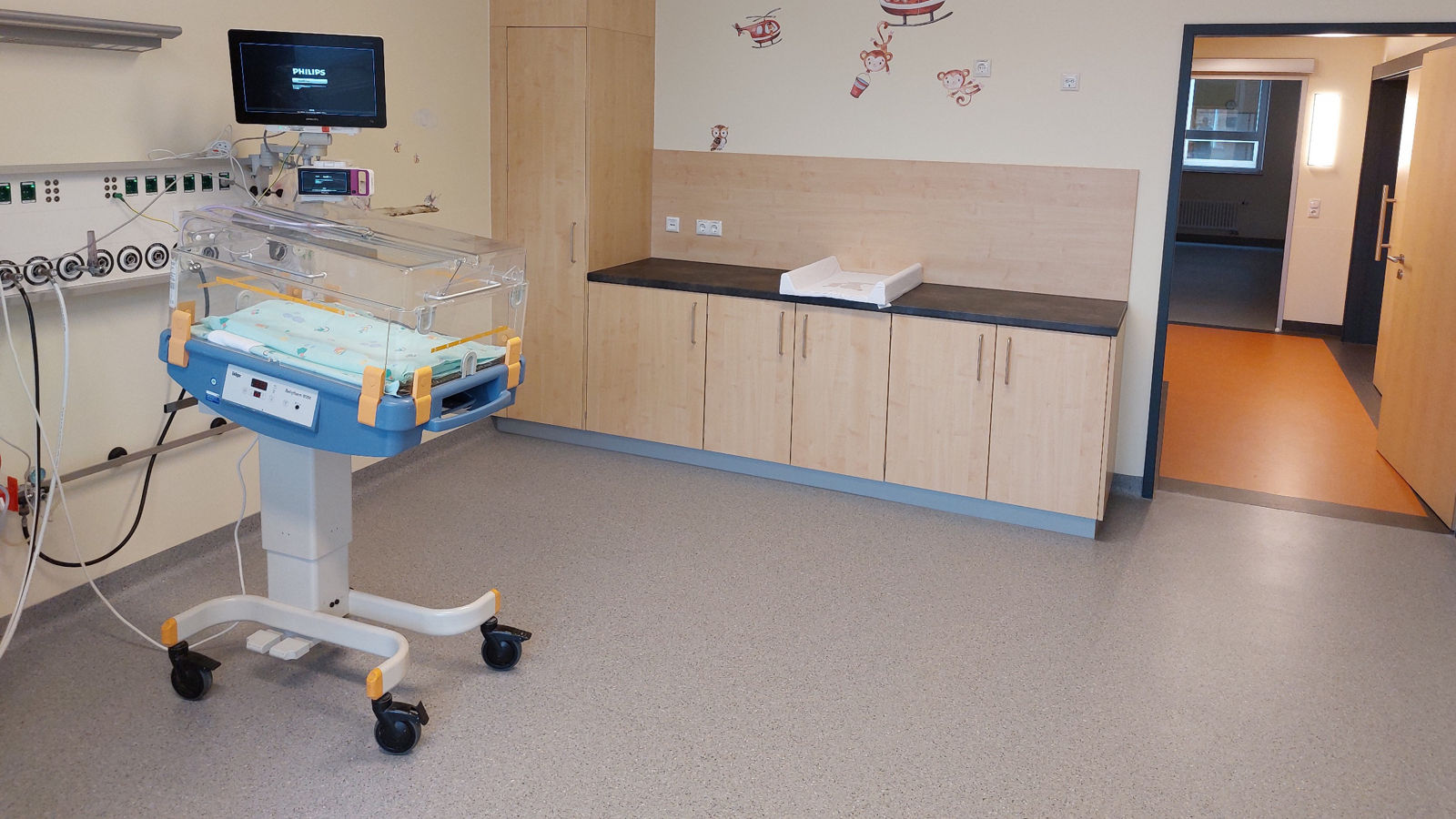 Jetzt mit Rooming-In-Option: Kinderintensivstation der Helios St. Johannes Klinik Duisburg zieht um