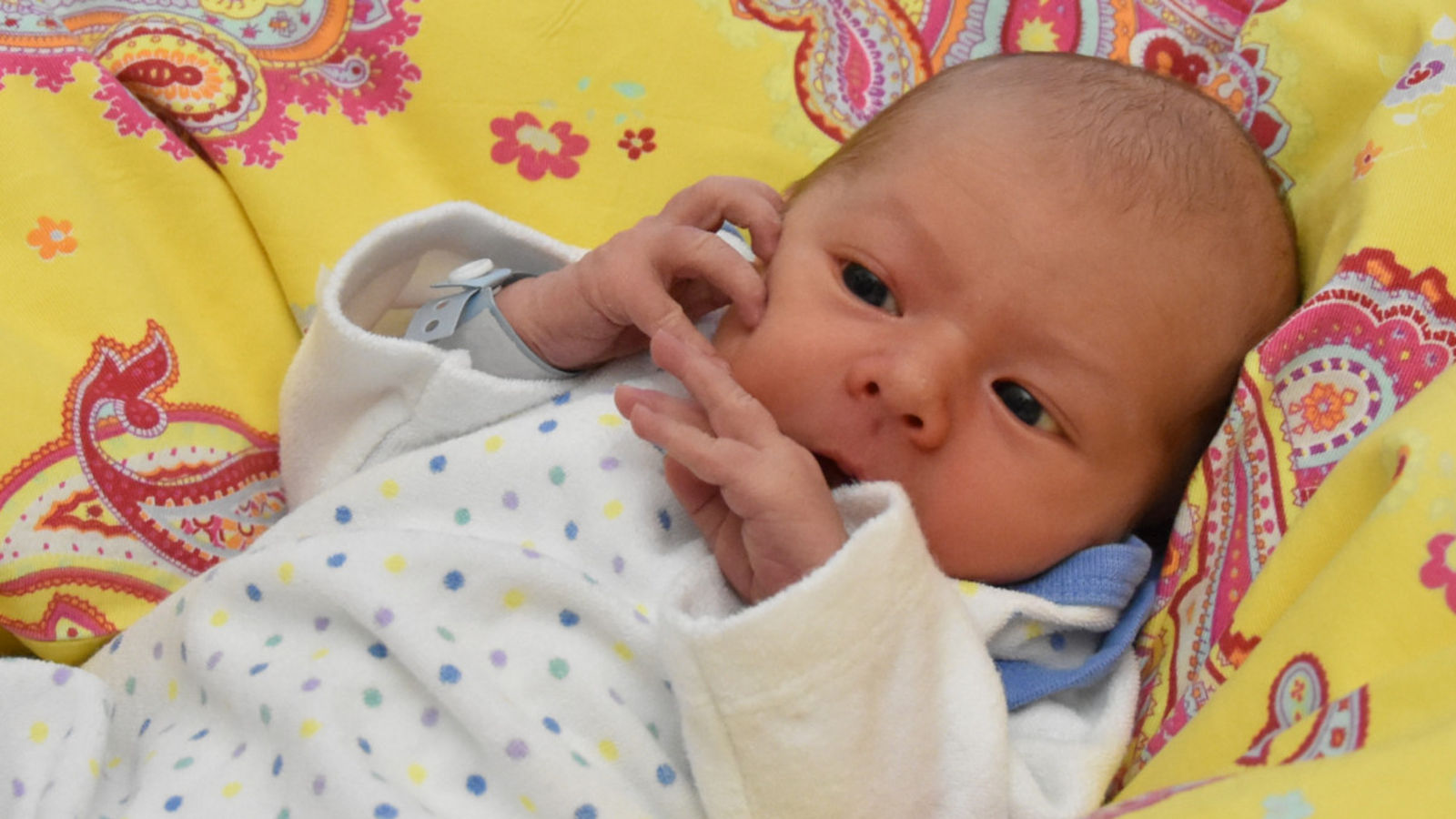 Luka ist das Kronacher Muttertagsbaby