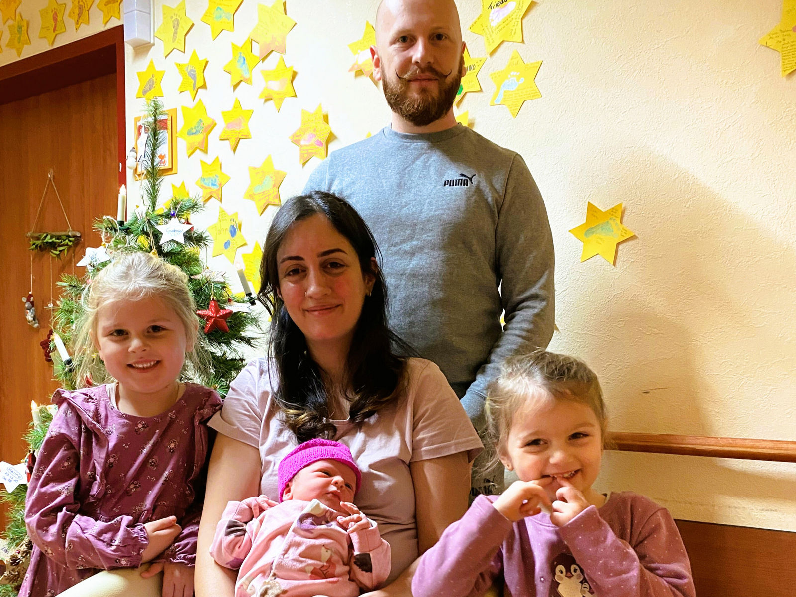 Das Wipperfürther Neujahrsbaby in der Helios Klinik