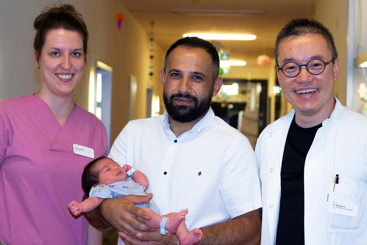 1.000. Geburt im Helios Klinikum Pforzheim: Alan macht das Familienglück komplett