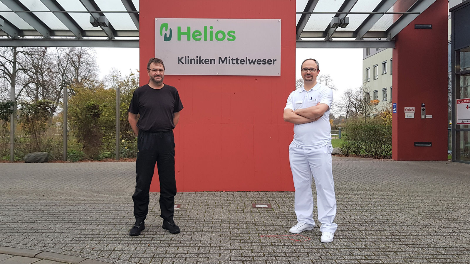 Patient kann nach Querschnittslähmung wieder laufen