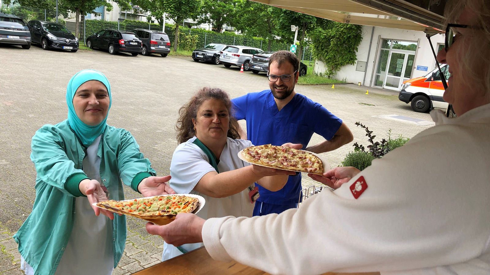 Frische Flammkuchen zum Tag der Pflege