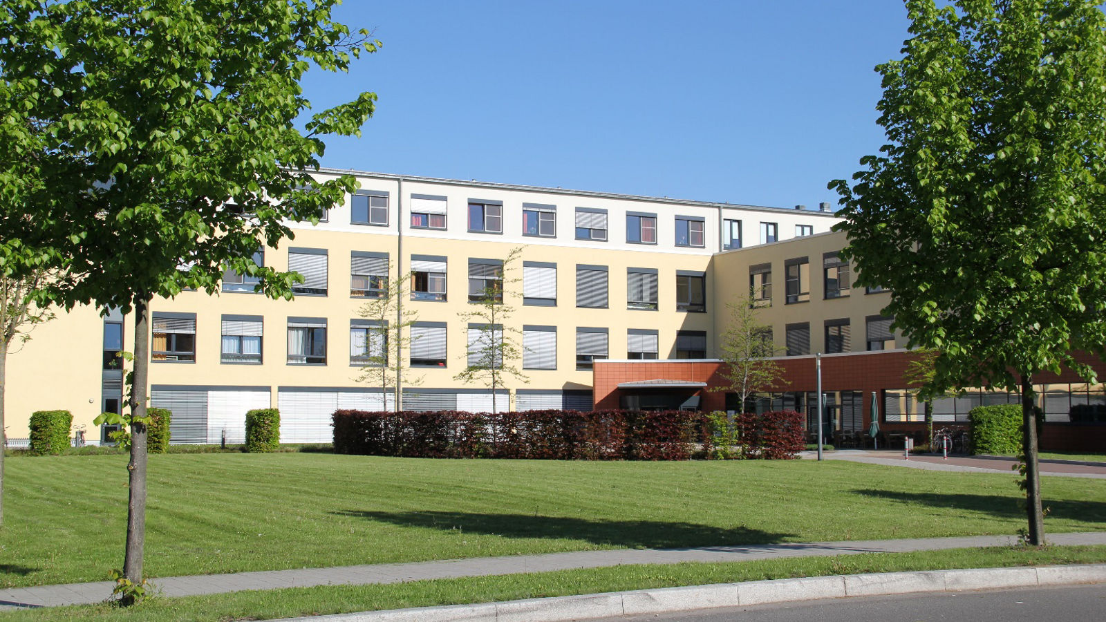 Helios Klinik Schkeuditz wieder jeden Tag für Besucher geöffnet