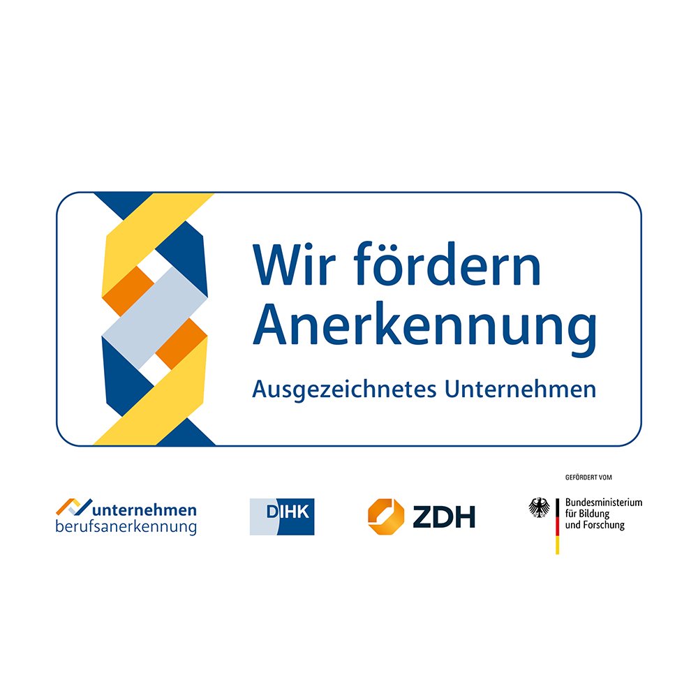 Logo/Siegel - Auszeichnung für Unternehmen, die auf herausragende Art und Weise Beschäftigte im Verfahren der Anerkennung ihrer ausländishcen Berufsabschlüsse unterstützen, Vielfalt schätzen und Mitarbeiterqualifizierung stetig vorantreiben. Das Siegel ist eine Initiative des Projekts "Unternehmen Berufsanerkennung"- unterstützt von der Deutschen Industrie- und Handelskammer (DIHK) sowie dem Zentralverband des Deutschen Handwerks (ZDH), gefördert vom Bundesministerium für Bildung und Forschung (BMBF)