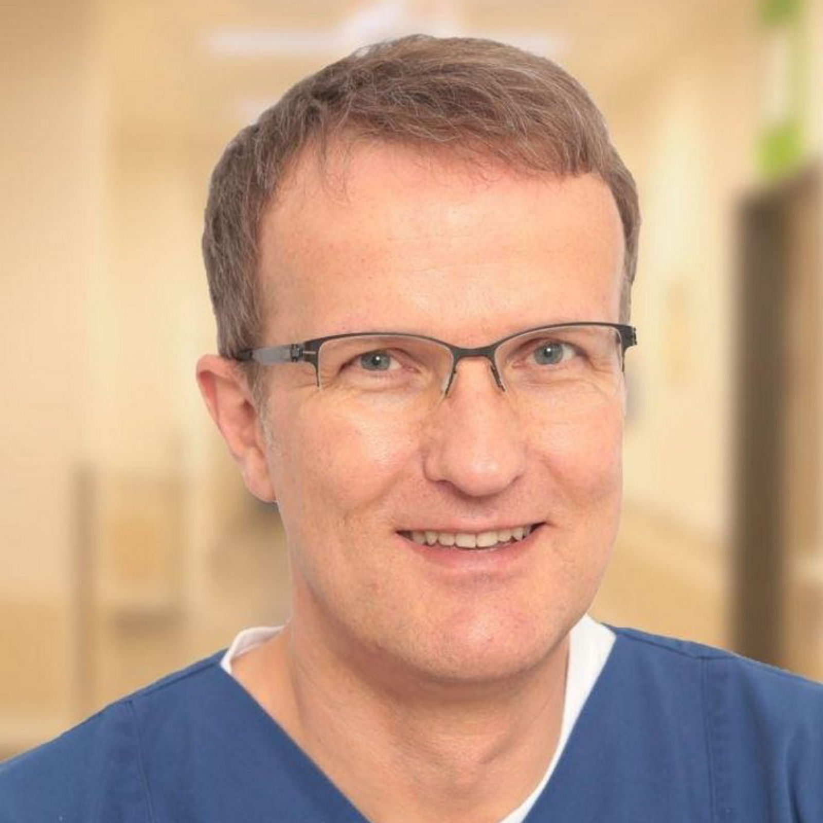 Dr. Nikolaus Büchner