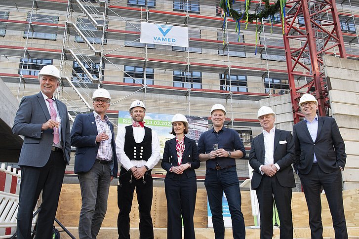 Helios Klinikum Niederberg: Richtfest, 23.03.22